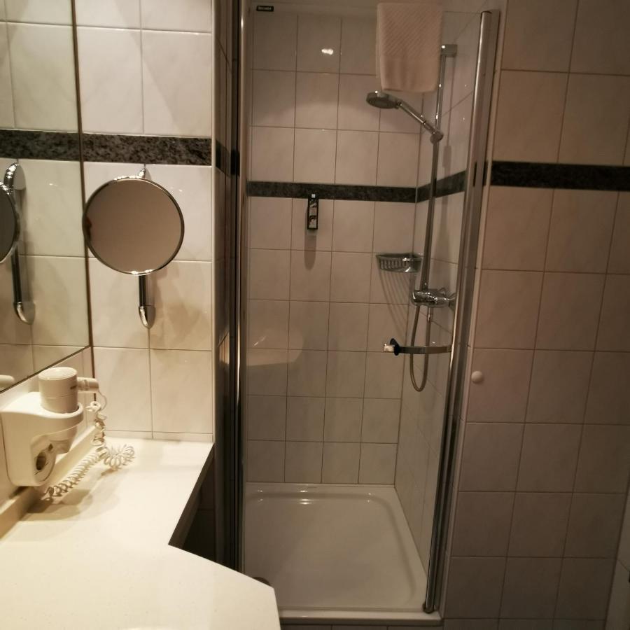Etzhorner Krug Hotel Олденбург Екстериор снимка